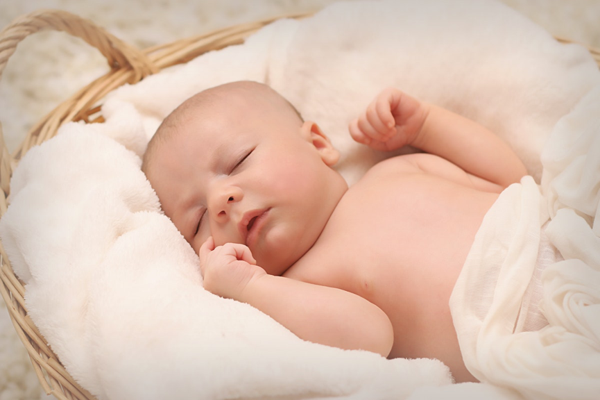 3訓練寶寶獨立睡覺寶寶攝影機有用嗎