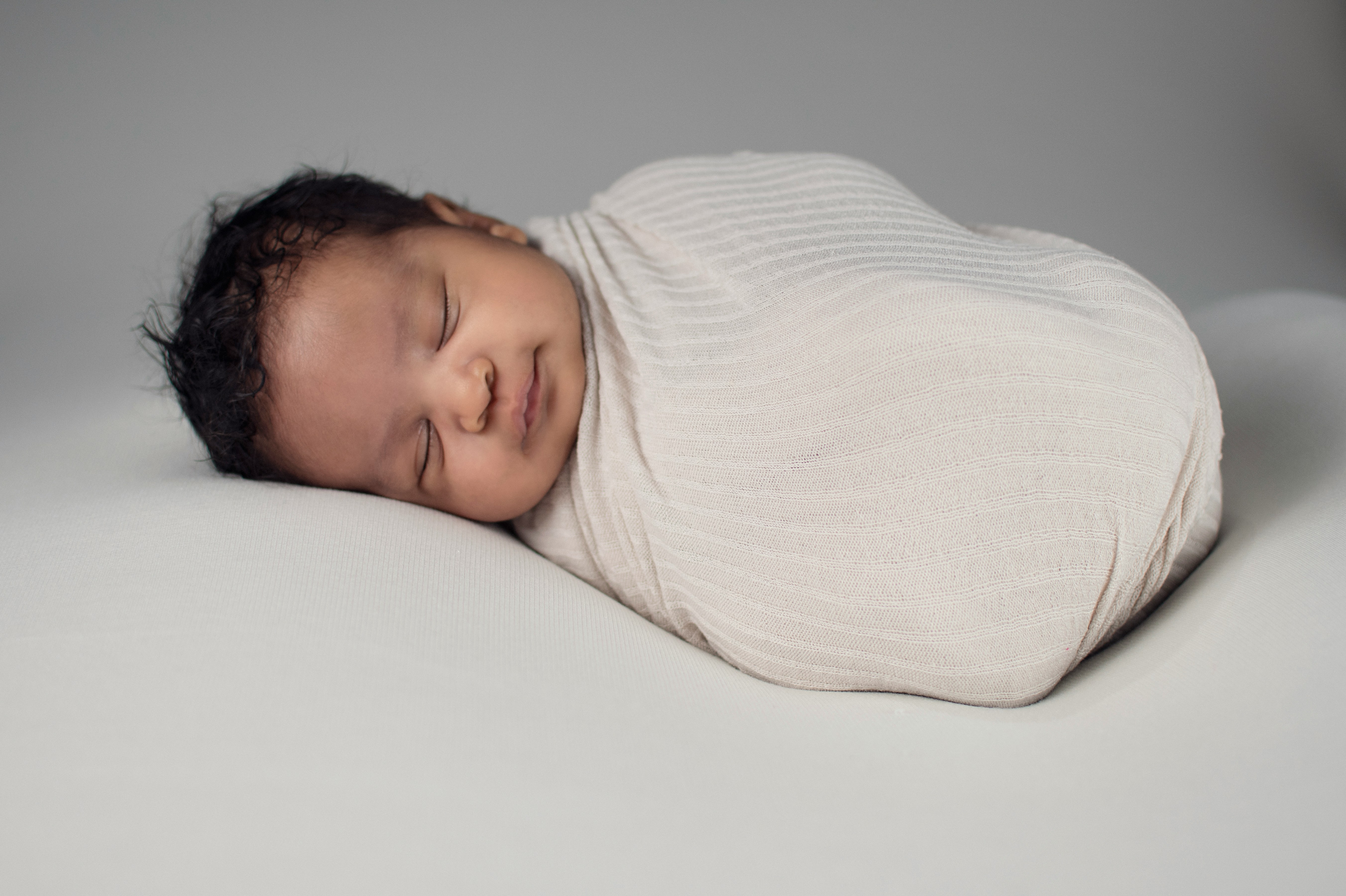 How to Dress Baby for Sleep Best Clothing Materials to Use
